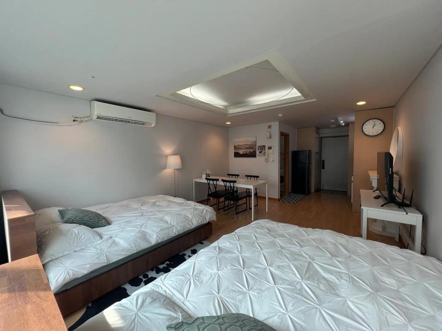 Hongdae Urban Oasis Guest house