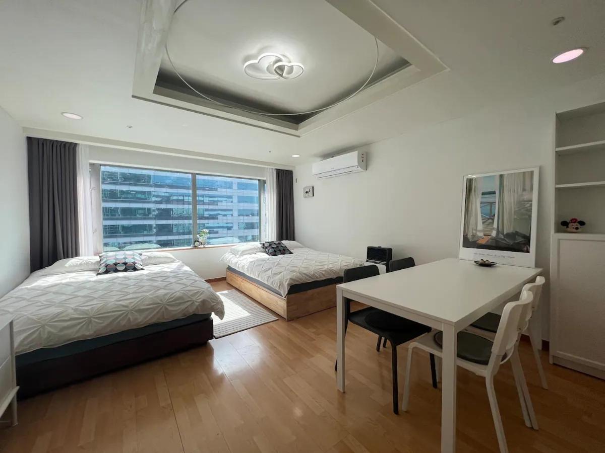 Hongdae Urban Oasis Guest house Seoul