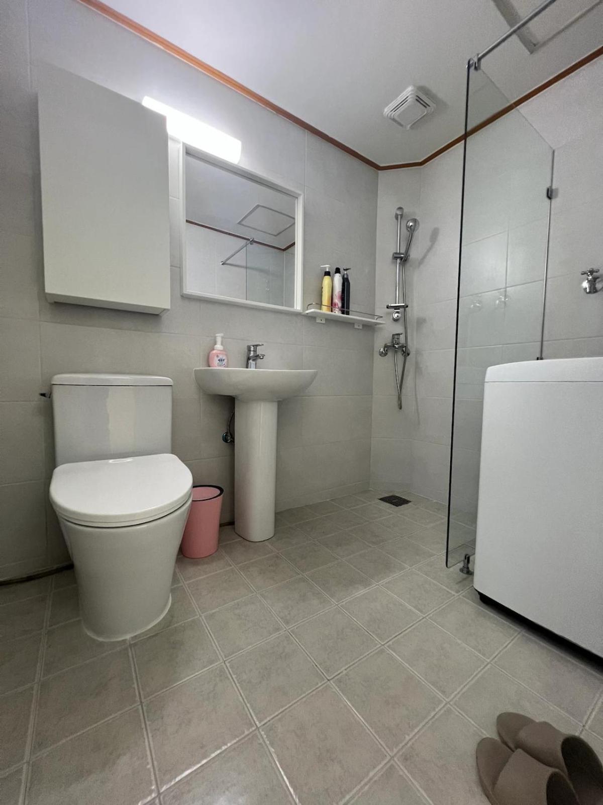 Hongdae Urban Oasis Guest house *